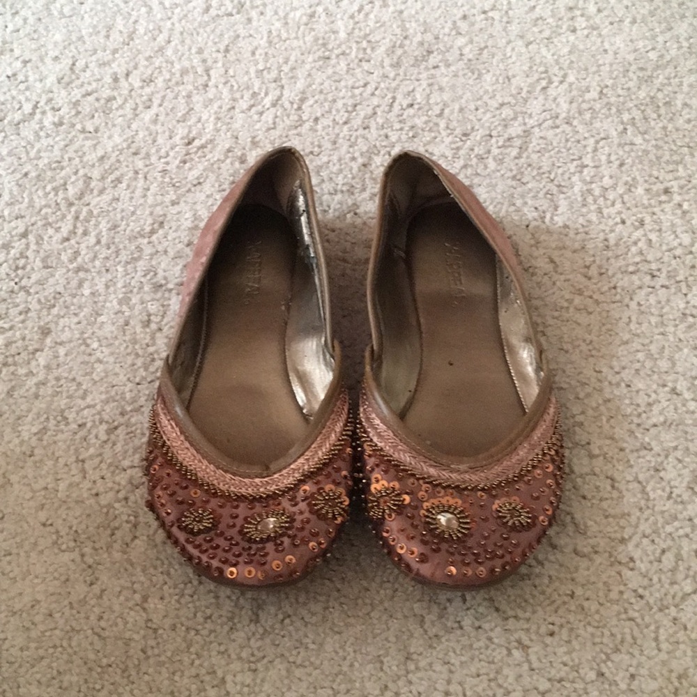 Gold flats